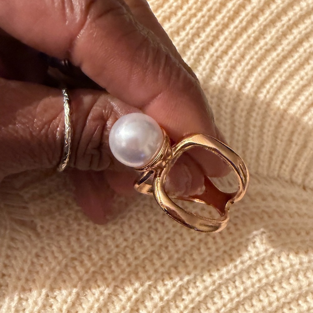 4 Gold-tone and Black Women's Scarf Rings - Picture 5 of 9